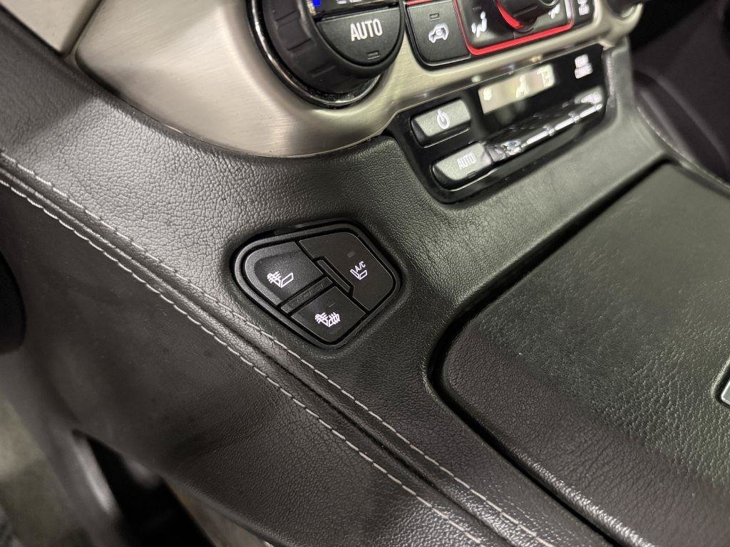 Used 2016 GMC Yukon XL Denali w/ Open Road Package AWD/4WD image 26