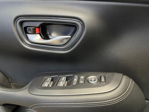 New 2026 Honda HR-V EX-L image 29