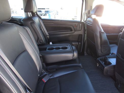 Certified 2023 Honda Odyssey Touring image 12