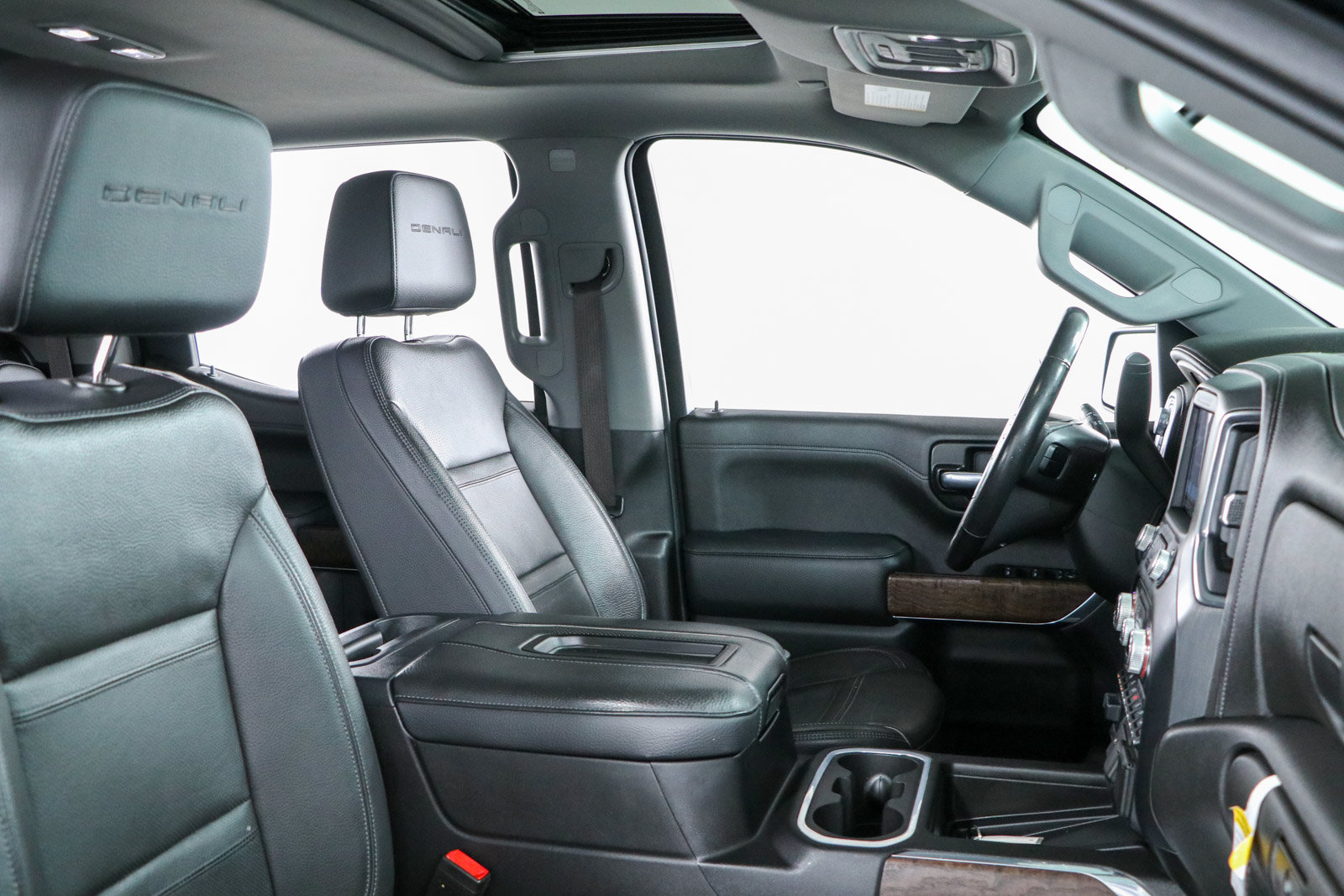 Used 2021 GMC Sierra 1500 Denali w/ Denali Ultimate Package AWD/4WD image 31