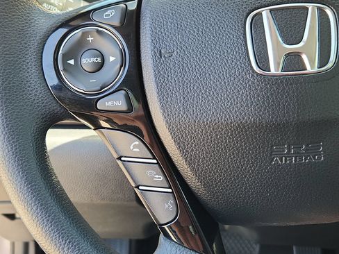 Used 2016 Honda Accord EX image 19
