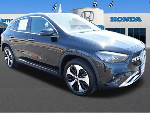 Used 2025 Mercedes-Benz GLA 250 image 1