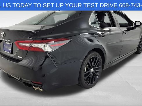 Used 2024 Toyota Camry XSE FWD image 3