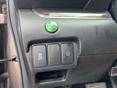 Used 2015 Honda CR-V EX-L image 16