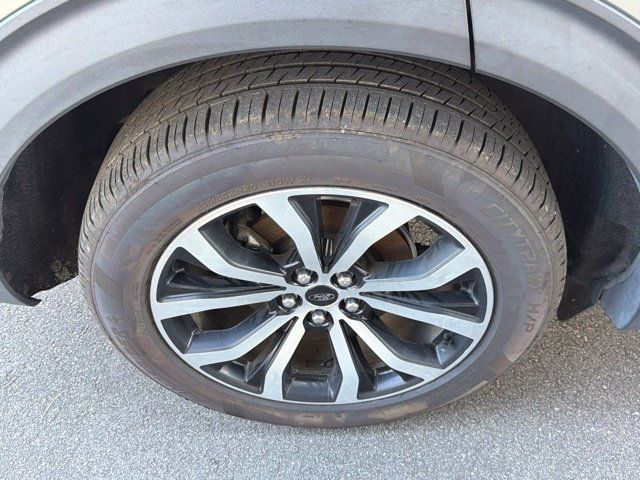Used 2020 Ford Explorer ST AWD/4WD image 14