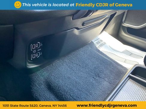 Used 2025 RAM 1500 Laramie image 21