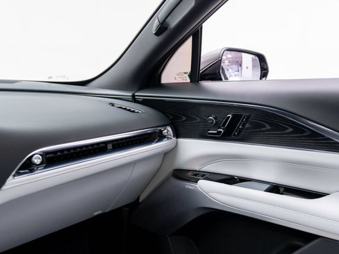 Certified 2024 Cadillac Lyriq Luxury RWD image 34