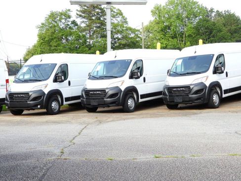 Used 2023 RAM ProMaster 2500 159 High Roof FWD image 8