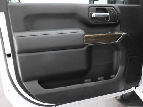 Used 2022 Chevrolet Silverado 2500 LT w/ Convenience Package image 31