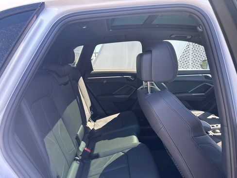Certified 2025 Audi Q3 2.0T Premium w/ Convenience Package AWD/4WD image 15