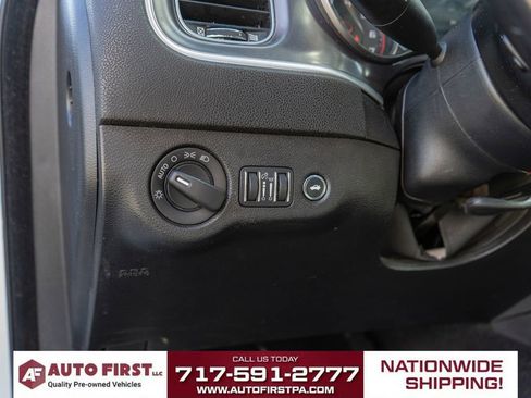 Used 2020 Dodge Charger SXT w/ Leather Interior Group image 18