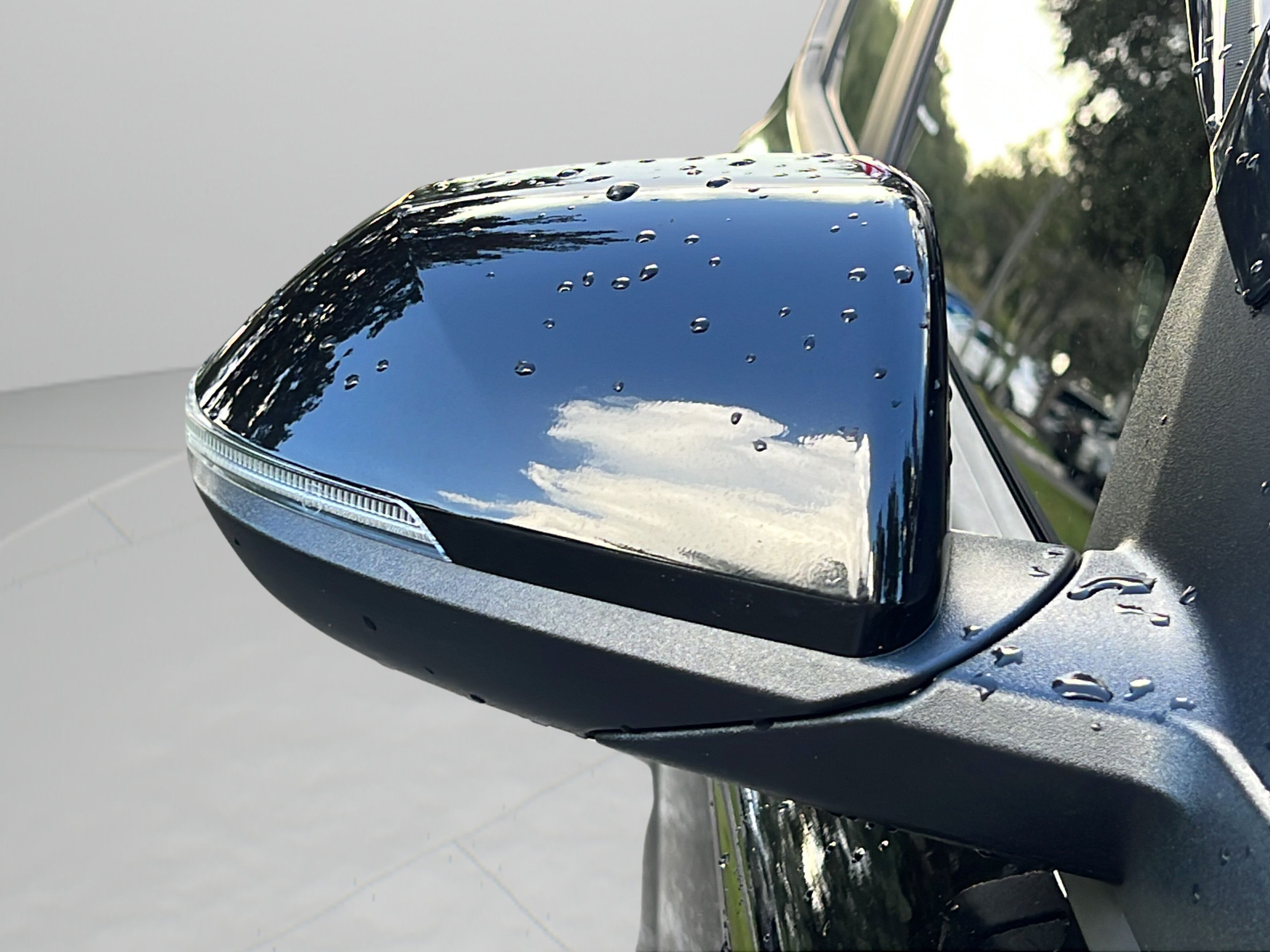 Used 2025 Hyundai Kona SEL FWD image 24