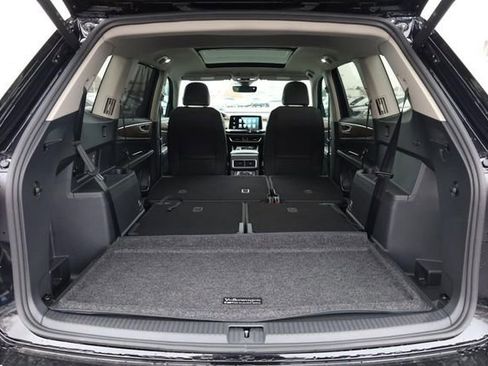 New 2026 Volkswagen Atlas SE image 9