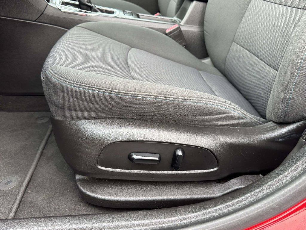 Used 2018 Chevrolet Cruze LT w/ LT Fleet Convenience Package FWD image 19