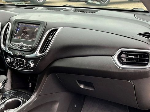 Used 2023 Chevrolet Equinox LT AWD/4WD image 13