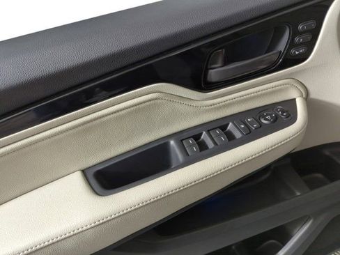New 2026 Honda Odyssey Touring image 12