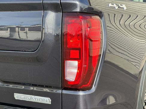 Used 2023 GMC Sierra 1500 Elevation image 27