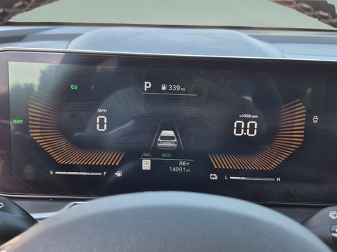 Used 2025 Kia Sorento EX w/ EX Panoramic Sunroof Package FWD image 34