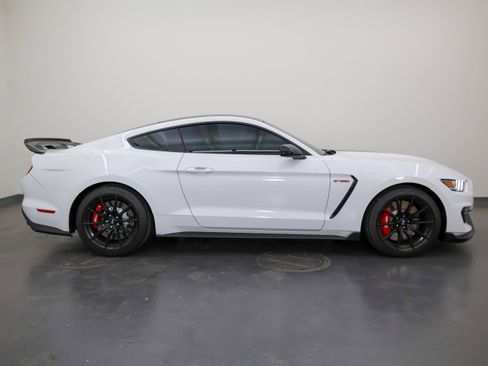 Used 2017 Ford Mustang Shelby GT350 w/ Electronics Package RWD image 27