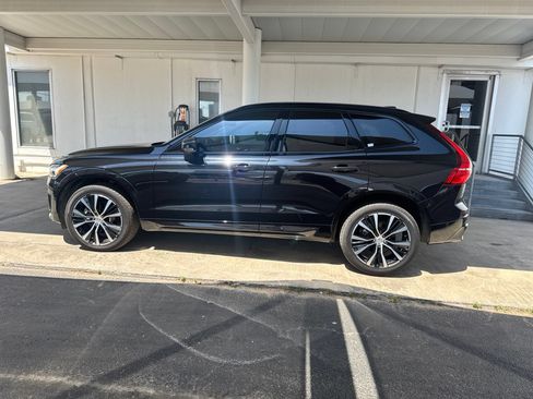 Used 2025 Volvo XC60 B5 Plus w/ Protection Package Premier AWD/4WD image 8