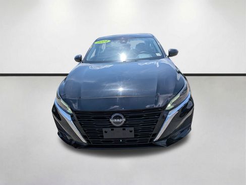 Used 2024 Nissan Altima 2.5 SV FWD image 9