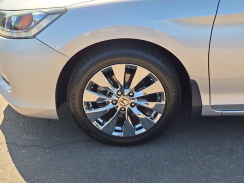 Used 2013 Honda Accord EX-L image 10