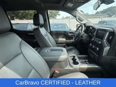 Used 2021 Chevrolet Silverado 1500 LT Trail Boss w/ Convenience Package II AWD/4WD image 2
