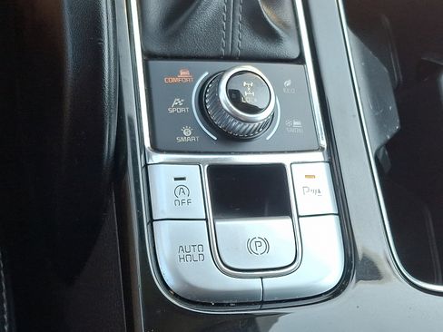 Used 2024 Kia Telluride S image 27