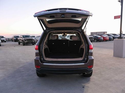 Used 2021 Jeep Grand Cherokee Limited AWD/4WD image 26