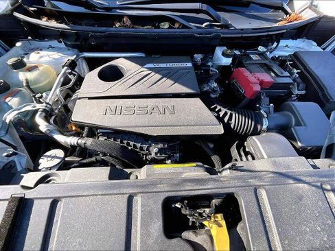 Used 2023 Nissan Rogue SV image 28