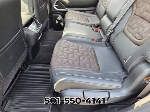 Used 2025 Nissan Armada Platinum image 13