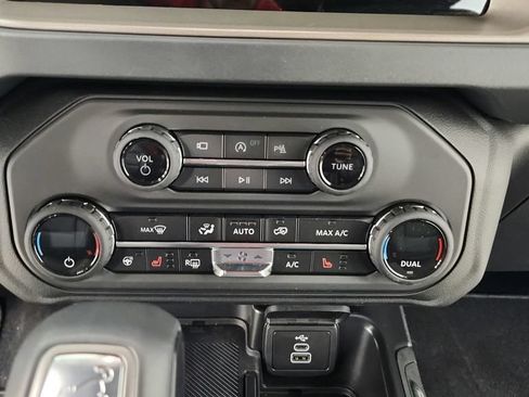 Used 2026 Ford Bronco Outer Banks AWD/4WD image 26