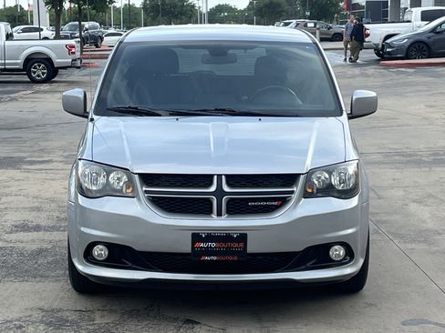 Used 2018 Dodge Grand Caravan GT FWD image 5