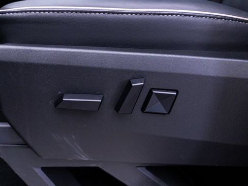 Used 2024 Tesla Cybertruck AWD Crew Cab image 19