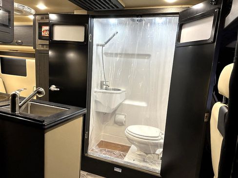 Used 2023 RAM ProMaster 3500 w/ Premium Convenience Group (B) image 5