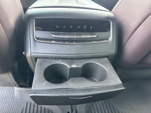 Used 2023 Cadillac Escalade ESV Sport Platinum AWD/4WD image 18