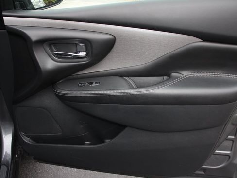 Used 2023 Nissan Murano SV FWD image 27