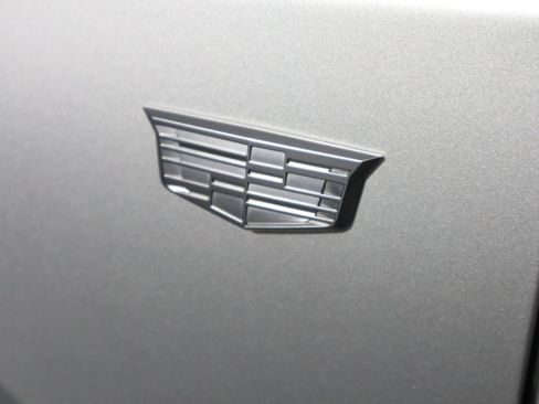 Used 2020 Cadillac XT4 Premium Luxury FWD image 24