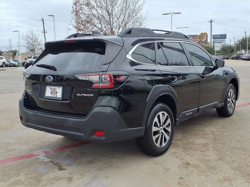 Used 2023 Subaru Outback Premium image 22