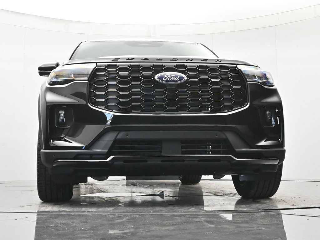 New 2026 Ford Explorer ST-Line w/ ST-Line Street Pack RWD image 37