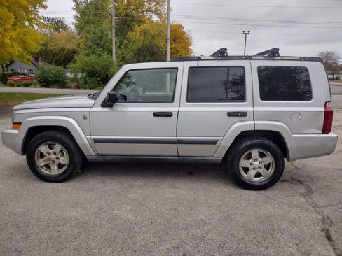 Used 2006 Jeep Commander 4WD image 5