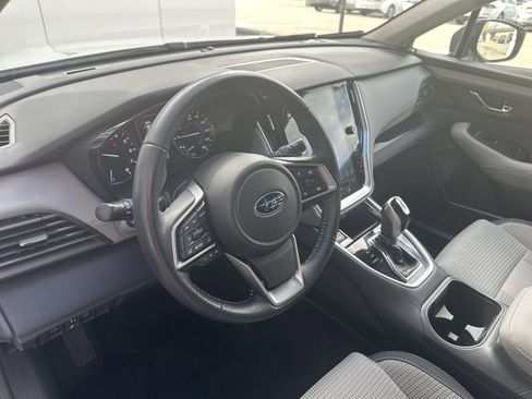 Used 2023 Subaru Outback Premium image 19