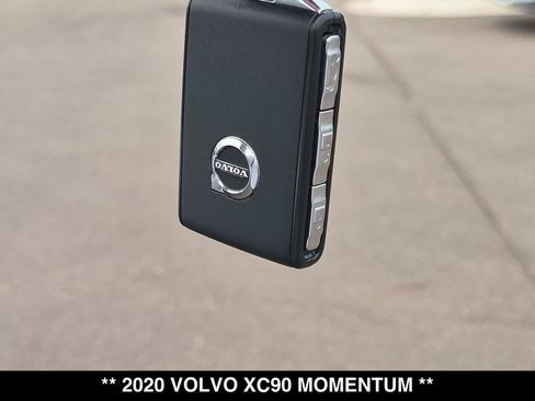 Used 2020 Volvo XC90 T5 Momentum AWD/4WD image 28