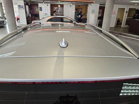 Used 2011 Mercedes-Benz E 350 4MATIC Wagon image 32