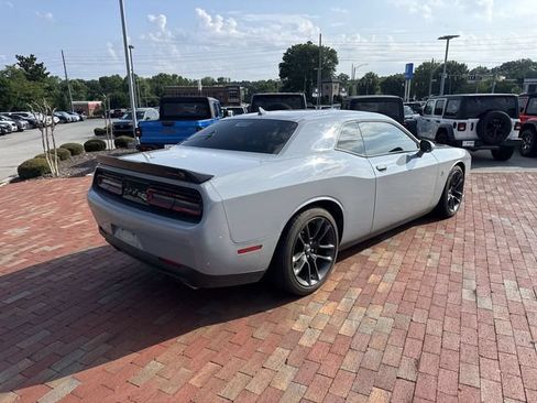 Used 2021 Dodge Challenger R/T Scat Pack RWD image 14