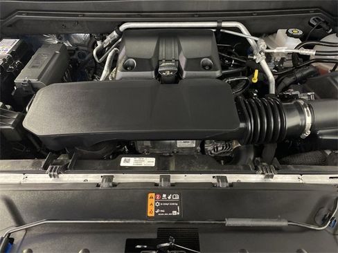 Certified 2024 Chevrolet Colorado Z71 w/ Z71 Convenience Package 2 image 35
