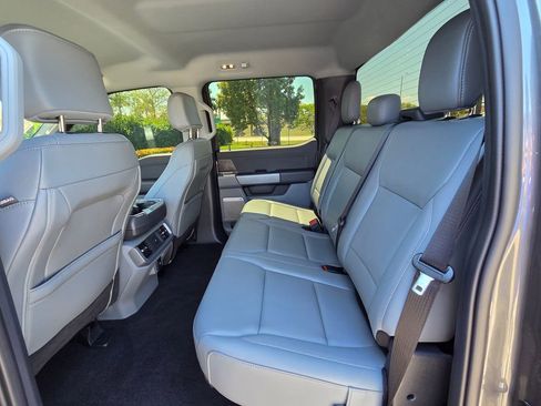 Used 2025 Ford F150 Lightning Flash image 17