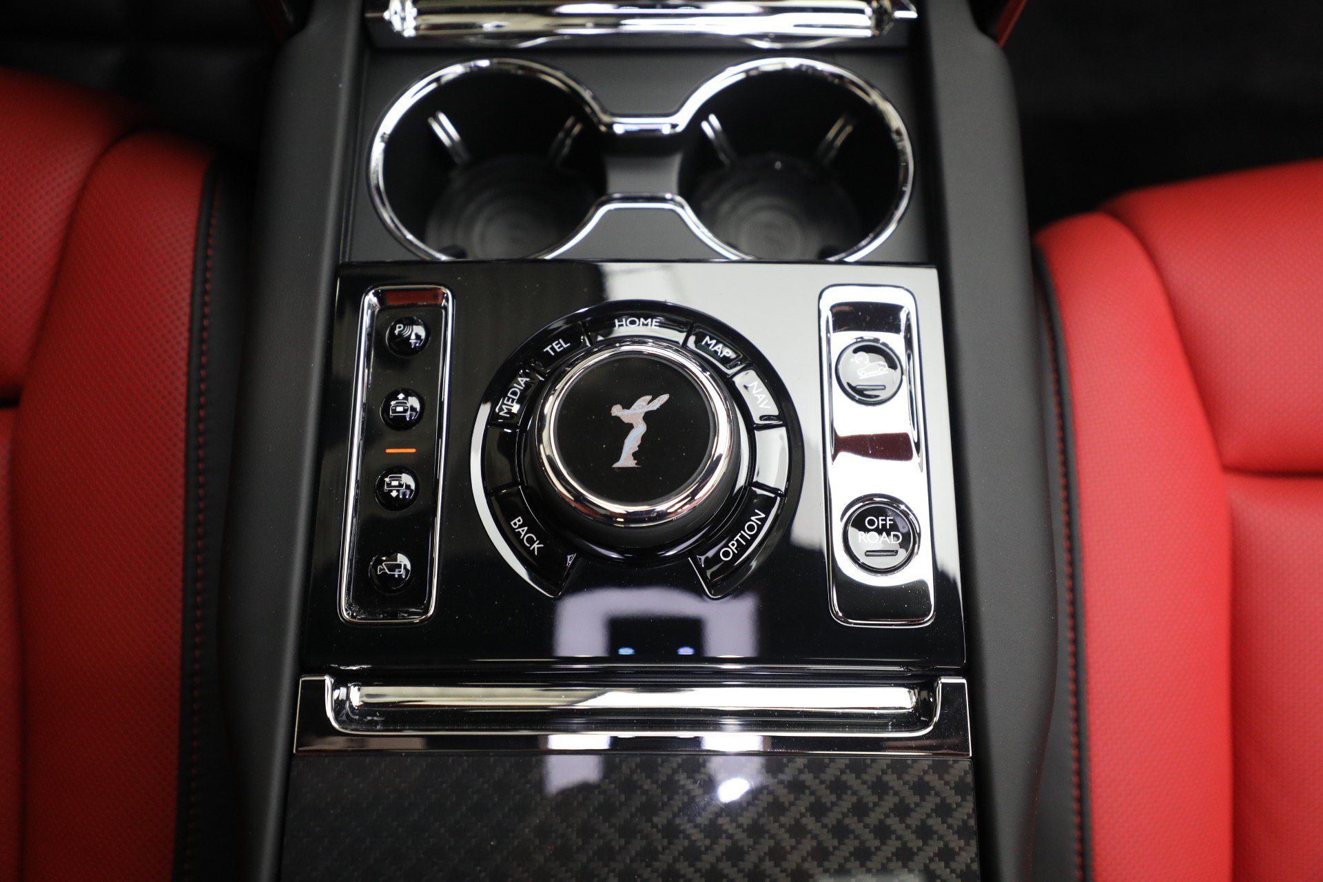 Certified 2025 Rolls-Royce Cullinan Black Badge AWD/4WD image 45
