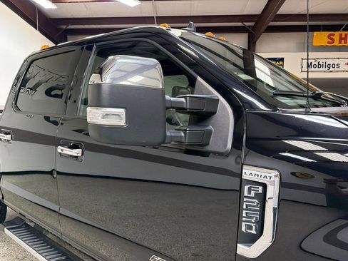 Used 2019 Ford F250 Lariat w/ Lariat Ultimate Package AWD/4WD image 46