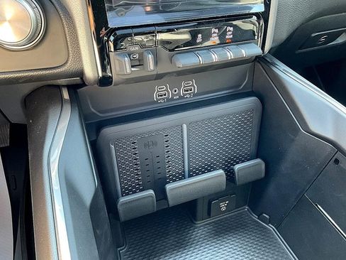 New 2026 RAM 1500 Laramie w/ Sport Appearance Package image 28